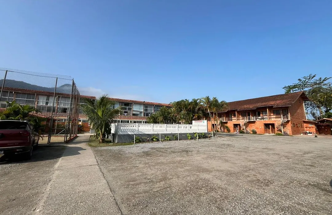 Apartamento a 200 metros da Praia do Sapê em Ubatuba-SP-1